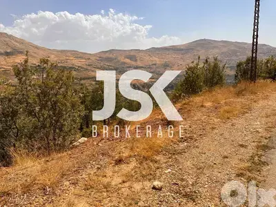 L20678 - 14,200 SQM Land For Sale in Baskinta, Sannine
