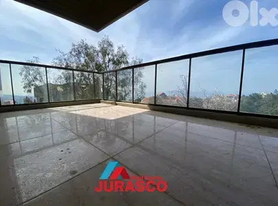 apartment for sale in ballouneh 200m / شقة للبيع بلونة ٢٠٠ متر