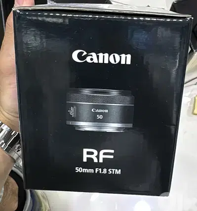 Canon Rf 50mm F1.8 STM 175$