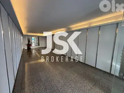 L20744 - A 160 SQM Office For Rent in Zalka