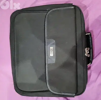 محفظة لابتوب