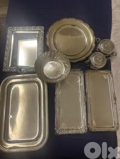 Vintage Silver-Plated Serving Set – Trays, Mirror, Bowls (8 Pieces)