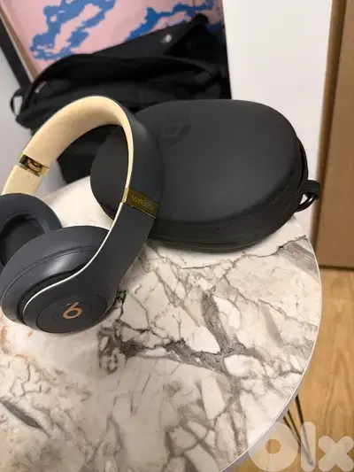 Beats Studio3 Wireless over-ear headphones