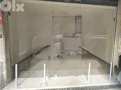 RWK144MF - Shop for rent in Adonis in a prime location
