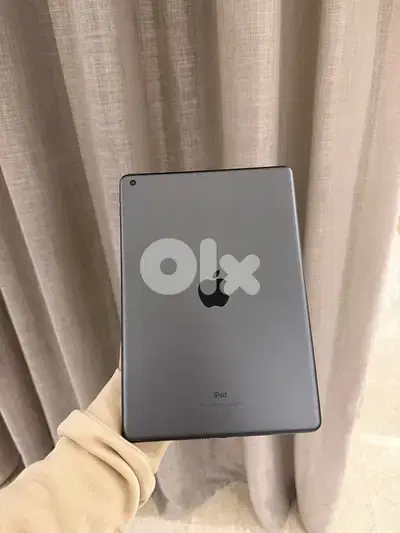 iPad 9th Gen 256GB – Like New !!