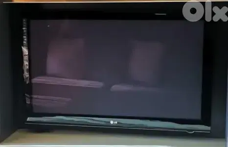 تلفزيون LG 50 Inch بحالة ممتازة  شاشة كبيرة