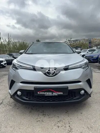 Toyota C-HR AWD 2018! Company Source 1 Owner!!!