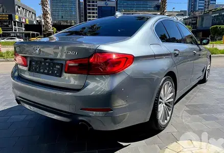 BMW 5-Series 2017
