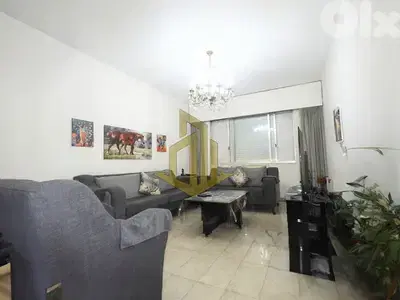 Apartment for Sale in Mar Elias شقة للبيع في مار إلياس