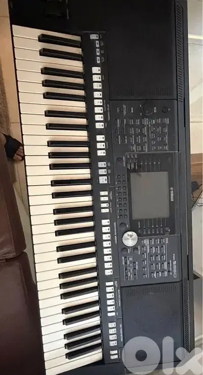 YAMAHA KEYBOARD