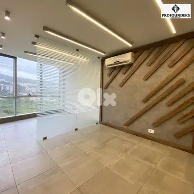 Office for rent in Jdeideh مكتب للايجار في الجديدة