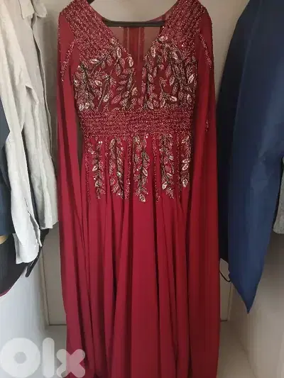 فستان سهرة