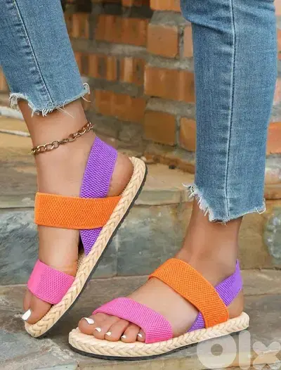 New Summer Fashionable Anti-Slip Woman Flat Sandal