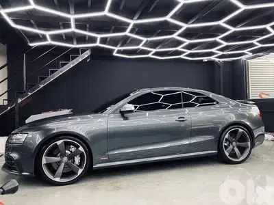 Audi RS5 2011