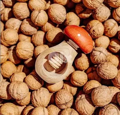 أداة تكسير جوز