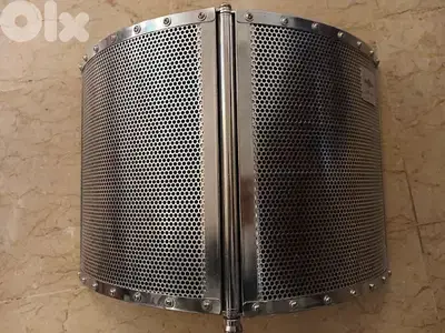 Reflection filter for microphone