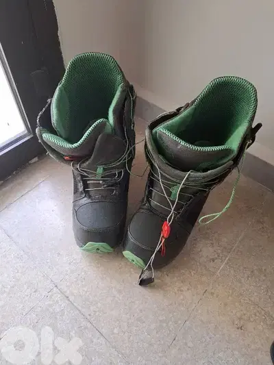 snowboarding boot