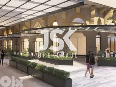 L20977 - Shop with Terrace For Rent in Prime Location in Down Town