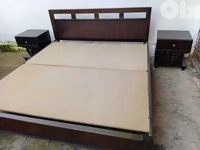 تخت مجوز تنين كموند
