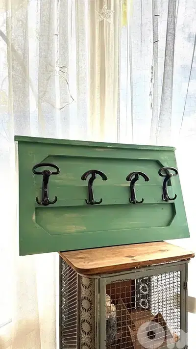 wall hanger