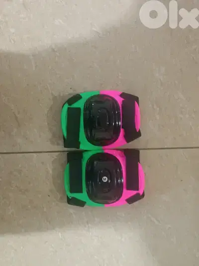 Knee pads