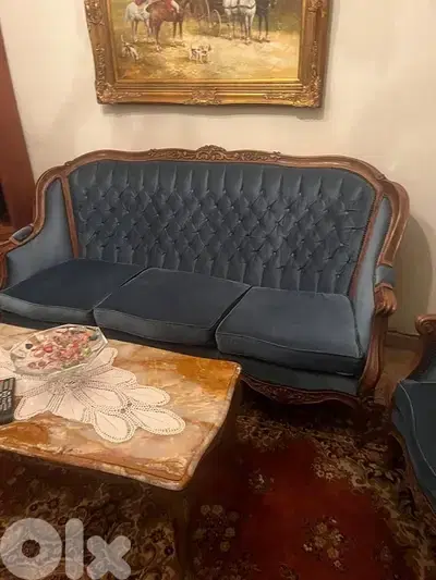Antique Living room Style