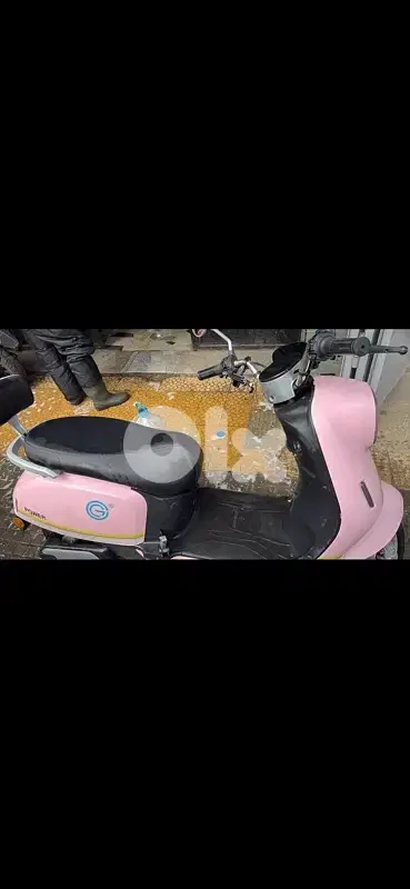electric vespa
