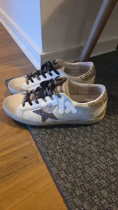 Golden goose women 38 NEW
