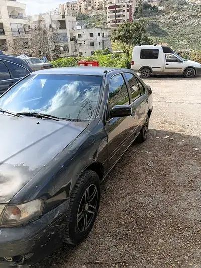 Nissan Sunny 2000