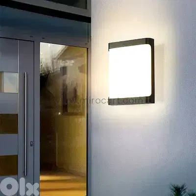 Rectangular LED Outdoor Wall Light — 20cm Black