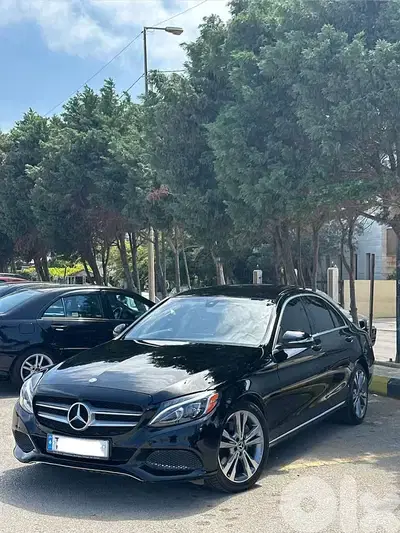Mercedes-Benz C-300 2017