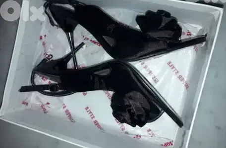 Shoes skrbineh سكربينة عدد ٢ شروة لقطة