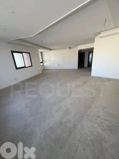 Apartment For Rent in Sakiet El Janzeer شقة للبيع في ساقية الجنزير