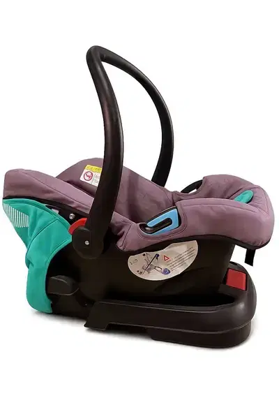 car seats like newكار سيت شبه جديدة من اول ما يخلق الطفل لغاية ما يمش,