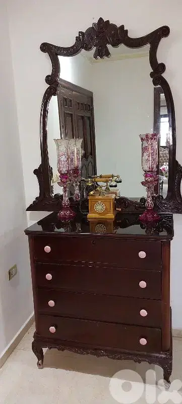 Chiffonier