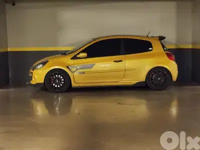 Renault Sport Clio R3 F1 Team R27