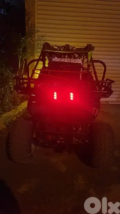 buggy 250cc ma feya arreir li 3endo chi bado ydekich y2oli