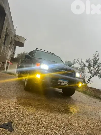 نيسان باثفايندر 2001