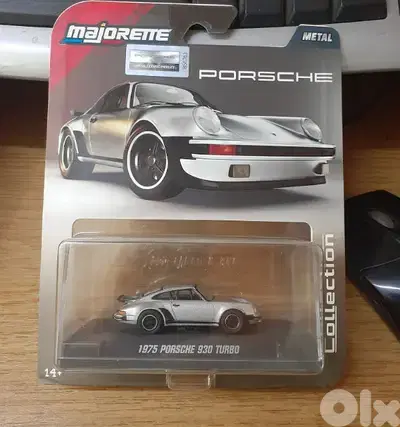 Porsche 930 Turbo diecast car model 1;64.