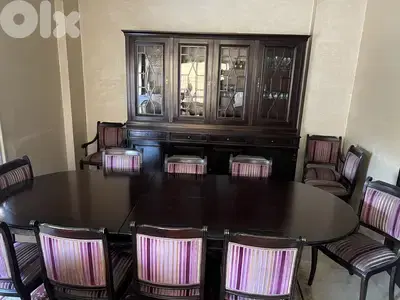 غرفة طعام ريجنسي