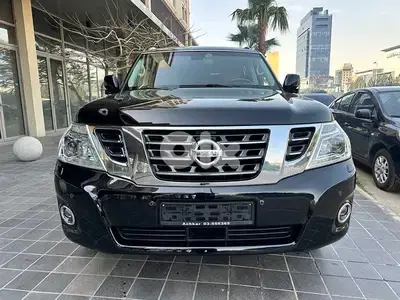 Nissan Patrol 2014 V8 400 hp platinum Company source and all services
