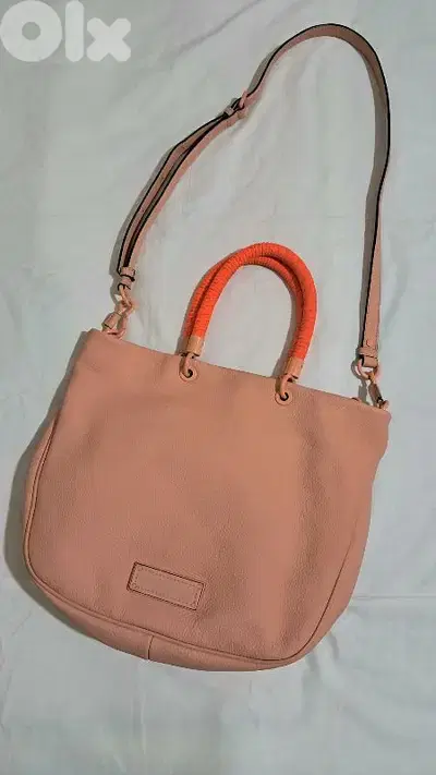 Marc Jacobs leather bag