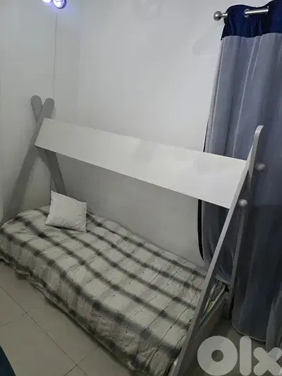 Home Center Bed and Closet