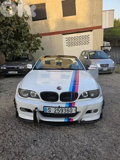 BMW 3-Series  look 2004 M3