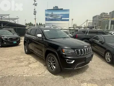 Jeep Grand Cherokee 2018 Limited Plus clean carfax
