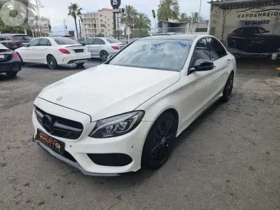 Mercedes-Benz C300