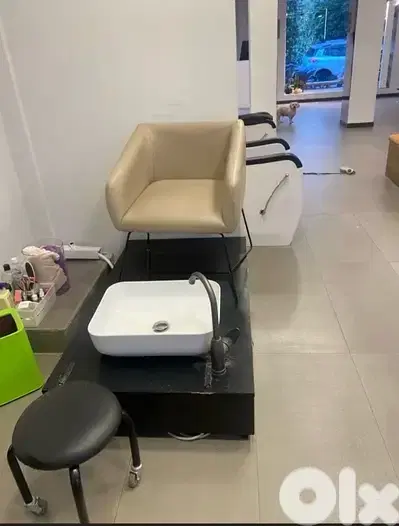 pedicure chair