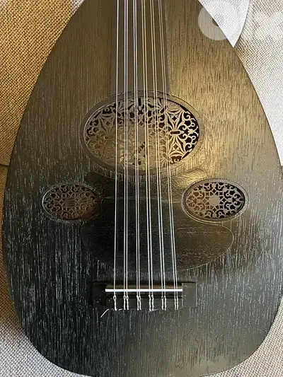 عود مميز