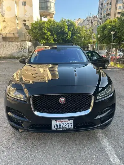 Jaguar F-Pace 2018 CLEAN CAR FAX