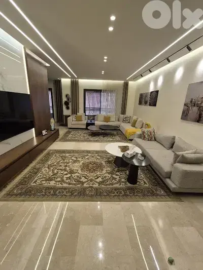 ​Hadath 250m2 Luxury Apt Modern Decor - شقة فخمة الحدث ٢٥٠م